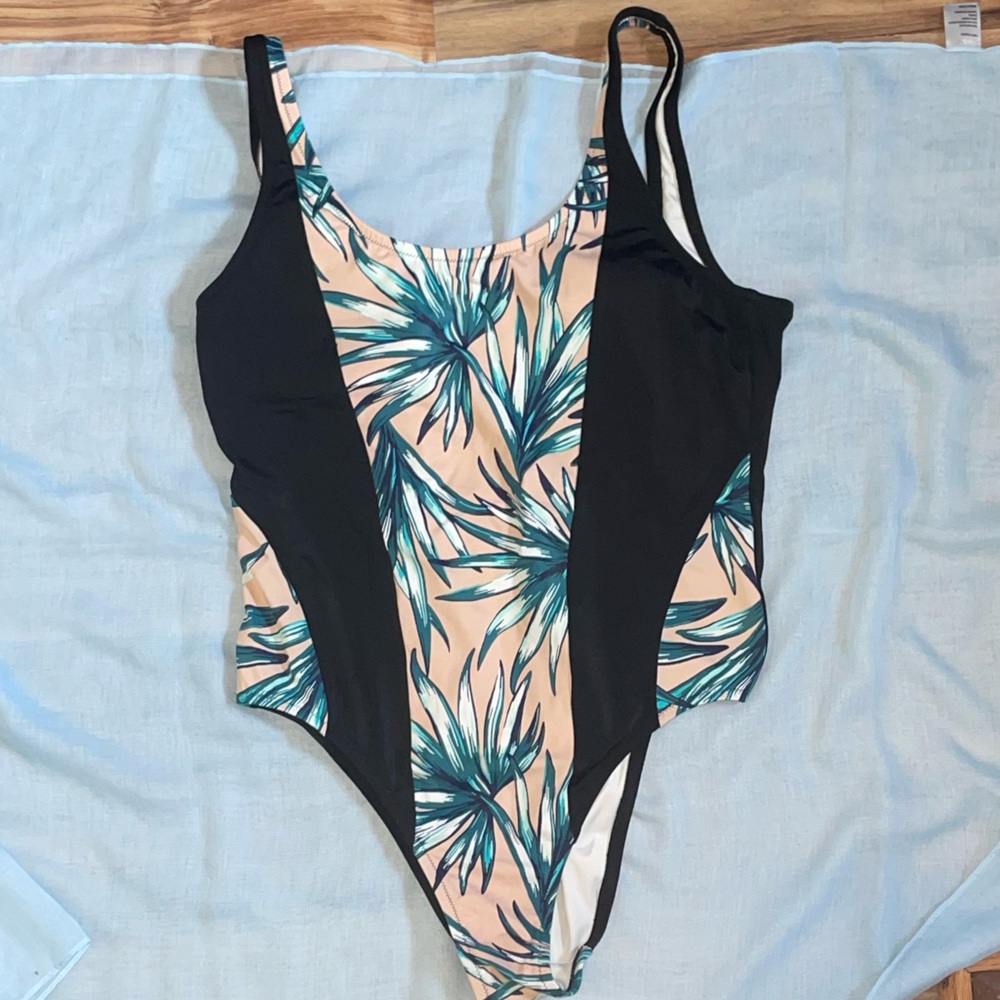 Victoria’s Secret PINK one piece swimsuit